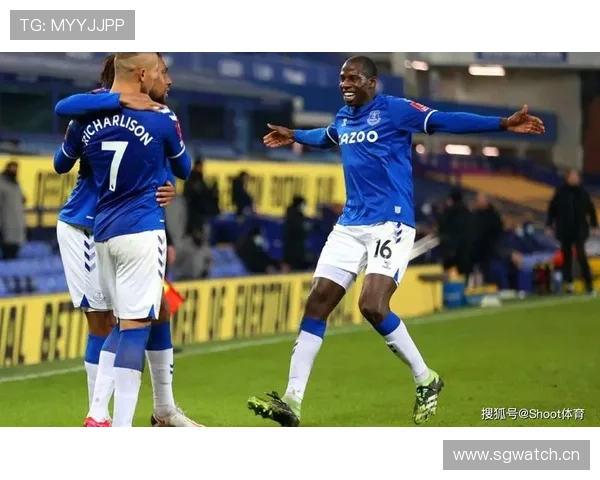 卡瓦哈尔状态回暖,延续右后卫标杆表现