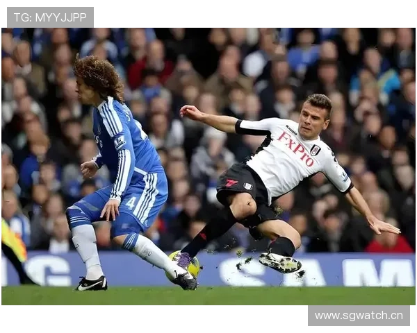 切尔西中场缺少关键连接点,组织推进受阻影响进攻流畅性 切尔西中场缺少关键连接点,组织推进受阻影响进攻流畅性